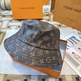 Бейсболка Louis Vuitton — новая модель