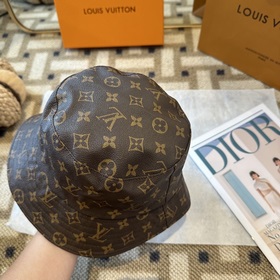 Бейсболка Louis Vuitton — новая модель