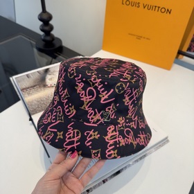 Новая рыбацкая кепка от Lv Louis Vuitt