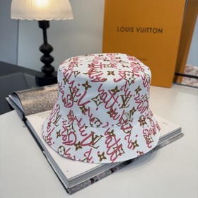 Новая рыбацкая кепка от Lv Louis Vuitt