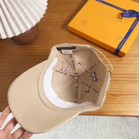 Бейсболка Louis Vuitton — новая модель