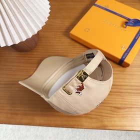 Бейсболка Louis Vuitton — новая модель