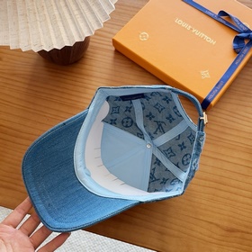 Бейсболка LV Louis Vuitton — легкая и 