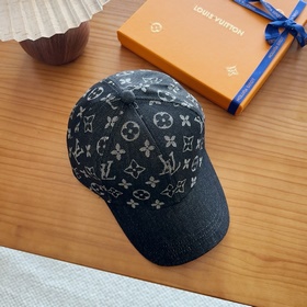 Бейсболка LV Louis Vuitton — легкая и