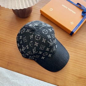 Бейсболка LV Louis Vuitton — легкая и 