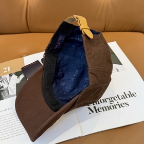 Бейсболка Louis Vuitton (LV) — новая м