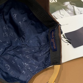 Бейсболка Louis Vuitton (LV) — новая м