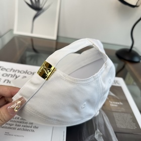 Бейсболка Louis Vuitton — новая модель