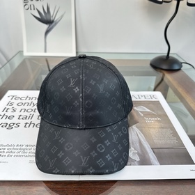 Бейсболка Louis Vuitton — новая модель