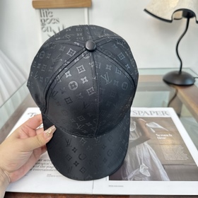 Бейсболка Louis Vuitton — новая модель