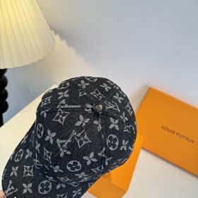Бейсболка Louis Vuitton — новая модель