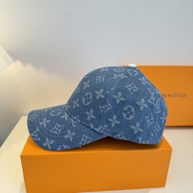 Бейсболка Louis Vuitton — новая модель