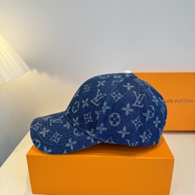 Бейсболка Louis Vuitton — новая модель