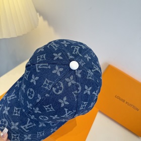 Бейсболка Louis Vuitton — новая модель