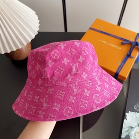 Рыбацкая кепка LV Louis Vuitton — легк
