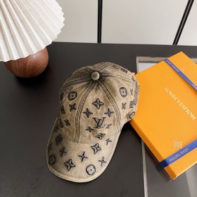 Бейсболка LV Louis Vuitton — легкая и