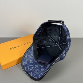 Бейсболка Louis Vuitton (LV) — новая м