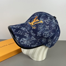 Бейсболка Louis Vuitton (LV) — новая м