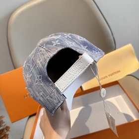 Новая бейсболка LV (Louis Vuitton) по 