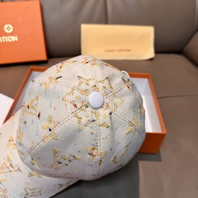 Новая бейсболка LV (Louis Vuitton) по 