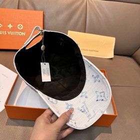 Новая бейсболка LV (Louis Vuitton) по 
