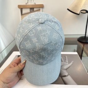Бейсболка Louis Vuitton — новая модель