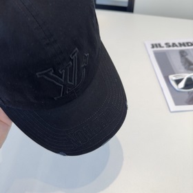 Новая бейсболка от Lv Louis, универсал