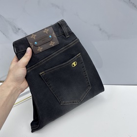 LV Louis Vuitton — элитная индивидуаль