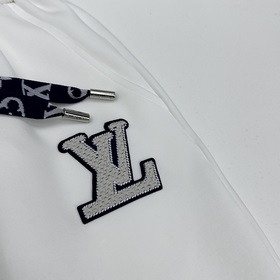 LV Louis Vuitton — новые модели шорт в