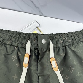 LV Louis Vuitton — новые модели шорт в