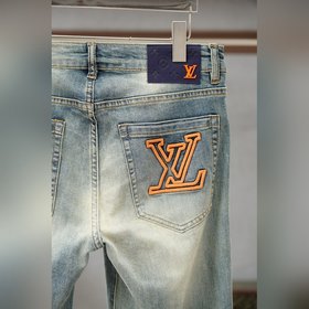 LV Louis Vuitton- Новинка из коллекции
