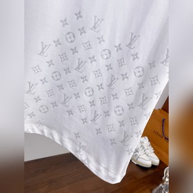LV С тремя логотипами Новая летняя к