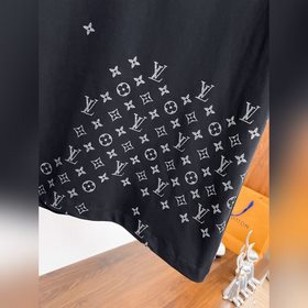 LV С тремя логотипами Новая летняя к