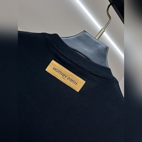 Эксклюзивная весенняя новинка от LV： м