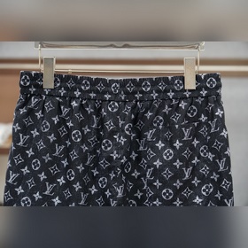 Lv Louis Vuitton — модный комплект и