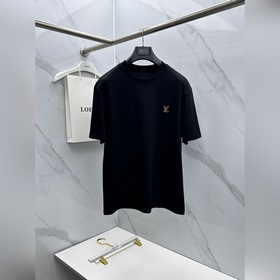 LV Louis Vuitton： премьера весенне-лет