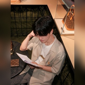 LOUIS VUITTON (LV) 26SS — подлинная ру