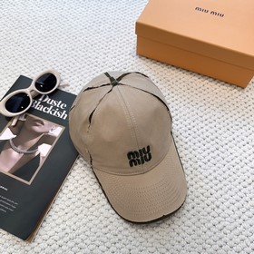 [Miumiu] Новая модель бейсболки с выш