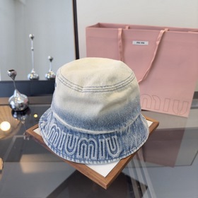 Новая джинсовая рыбацкая кепка от Miu,