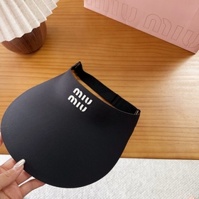 Летняя кепка Miu с открытым верхом — и