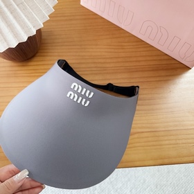 Летняя кепка Miu с открытым верхом — и