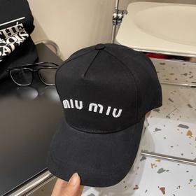 [Miumiu] Новая джинсовая бейсболка с 