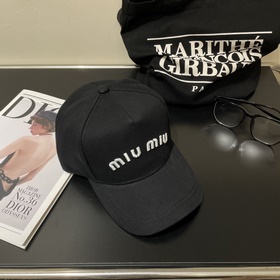 [Miumiu] Новая джинсовая бейсболка с 