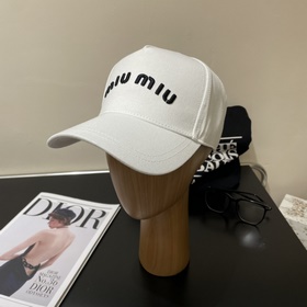 [Miumiu] Новая джинсовая бейсболка с
