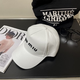 [Miumiu] Новая джинсовая бейсболка с 