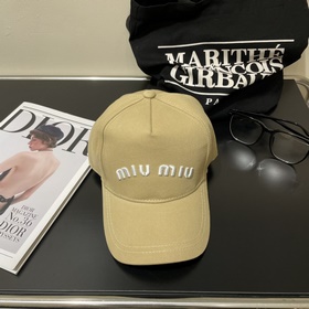 [Miumiu] Новая джинсовая бейсболка с