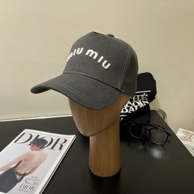 [Miumiu] Новая джинсовая бейсболка с