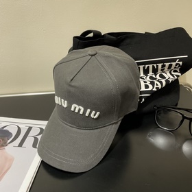 [Miumiu] Новая джинсовая бейсболка с 