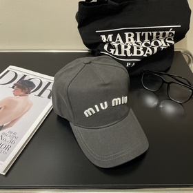 [Miumiu] Новая джинсовая бейсболка с 