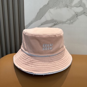 [Miumiu] Новая модель вышитой рыбацко